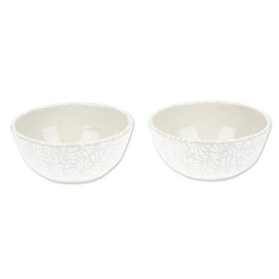 '2 Talavera Style Hand-Painted Ceramic Bowls in Alabaster'