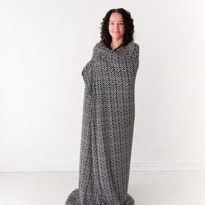 Monochrome Chevron Oversized Cloud Blanket - OSFA