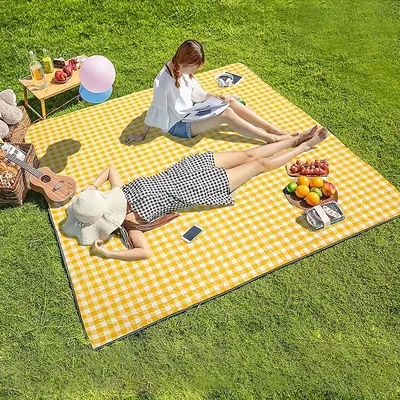 1PC disposable picnic mat, outdoor waterproof and moisture-proof barbecue picnic mat, spring picnic beach camping picnic mat