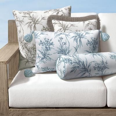 Hudson Indoor/Outdoor Pillow - Glacier, 20" x 20" Square Glacier, 20" x 20" Square in Glacier with Glacier Piping - Frontgate