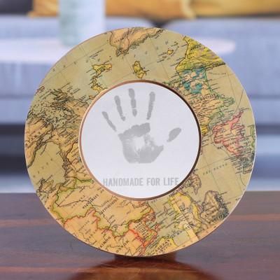 'World Atlas-Themed Laminated Wood 4-Inch Round Photo Frame'