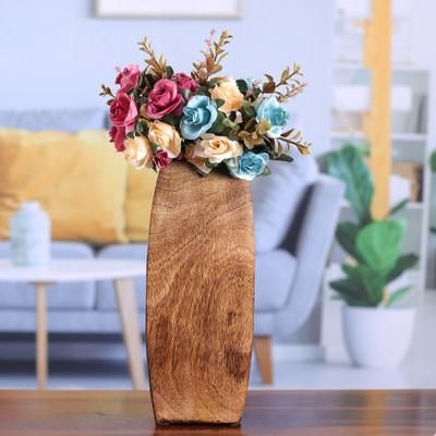 'Minimalist-Themed Natural Brown Mango Wood Decorative Vase'