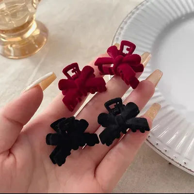 Elegant Velvet Bow Small Hair Clip Vintage Princess Barrettes for Women Mini Flyaway Hair Clips