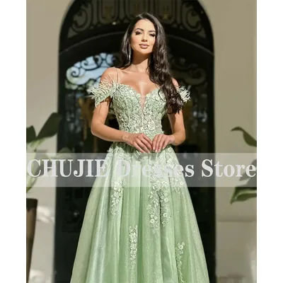 Robe de bal verte à paillettes pour femmes, épaules dénudées, robes de soirée luxueuses avec des appliques de plumes, ligne A, fente latérale, robes de soirée de mariage