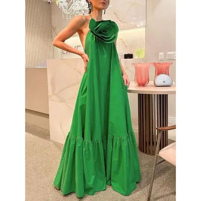 Robe longue plissée vert uni pour femme avec col halter et volants, motif rose 3D, dos nu, fendue, sexy, pour les vacances, collection été 2026