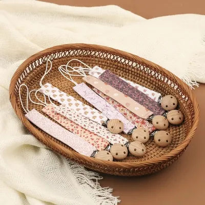 Baby Teether Chain with Cute Print Flowers Print Teething Toy Chain Wood Clip Pacifier Hold Teething Clip Gift for Baby A2UB
