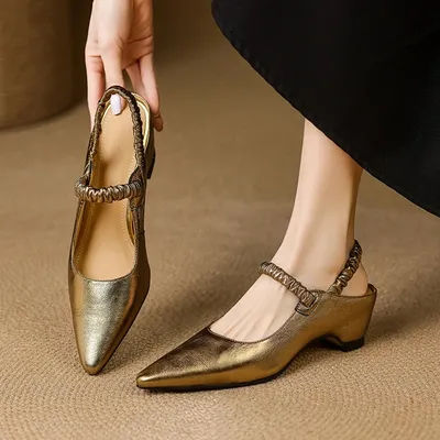 Sandales d'été en cuir véritable pour femmes, chaussures à bout pointu et à talons étranges, couverture dorée, Slingback, modernes, nouvelle collection