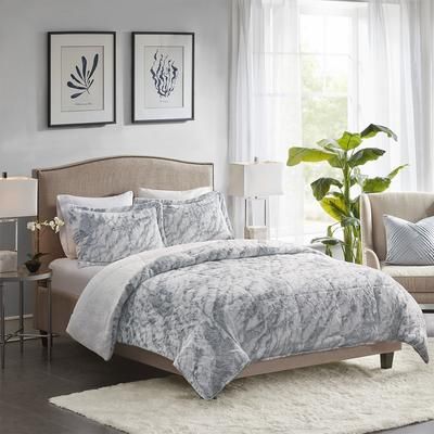 Madison Park Queen 100% Polyester Marble Fur Comforter Set in Grey/Blue - Olliix MP10-6570