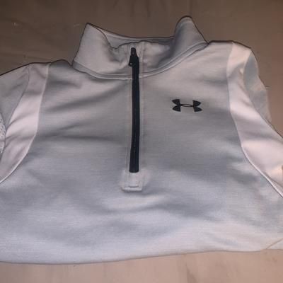 Under Armour Shirts & Tops | Host Pick Girls Lightweight 3/4 Zip Up | Color: Gray/White | Size: Mg