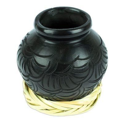 Exquisite Black,'Barro Negro Black Ceramic Decorative Mini Vase'