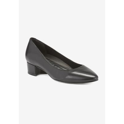 Wide Width Women's Heidi Ii Pump by Ros Hommerson in Black Leather (Size 6 1/2 W)