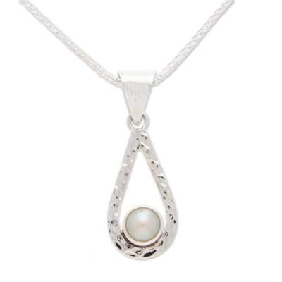 Cultured pearl pendant necklace, 'Luminous Rain'