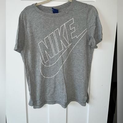 Nike Tops | Gray Medium Nike Women’s Workout Shirt | Color: Gray | Size: M