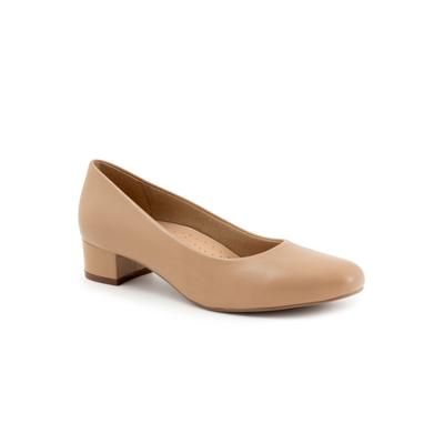 Wide Width Women's Dream Pump by Trotters in Nude (Size 6 W)