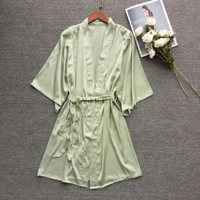Chemise de nuit en satin vert pour femme, kimono pour documents solides, peignoir élégant pour femme, vêtements d'intérieur, cadeau pour les patients de mariage, vêtements de nuit sexy,