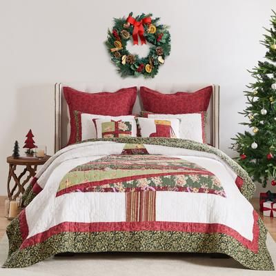 Christmas Tree Patchwork Holiday Quilt Set, Holiday, 3-Piece Full/Queen by Greenland Home Fashions in Holiday (Size KING)