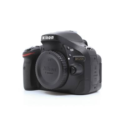 Used Nikon D5200