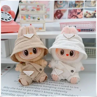 Une ou deux générations de labubu17cm LABUBUBU vêtements pour bébé jeu de marée mignon mode mignon amusant chapeau de pêcheur bretelles tendance sui