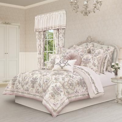 Avant Garden 4 Piece Comforter Set by Royal Court in Blush (Size FULL)