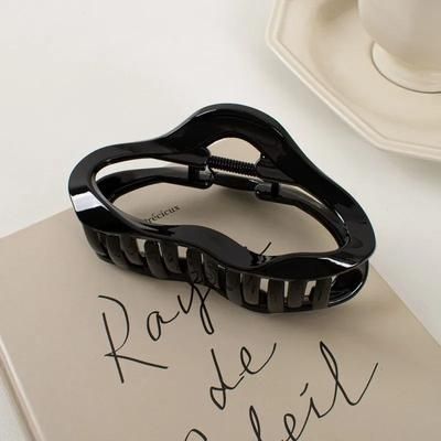 Irregular Hollow Out Hair Claws Clips For Women Girls, Large Tortoiseshell Crab Hair Clamps Barrettes, Fashion black