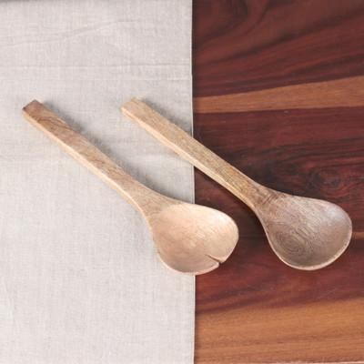 'Minimalist Hand-Carved 2-Piece Mango Wood Salad Spoon Set'