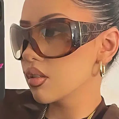 Vintage carré une pièce bouclier Y2K lunettes de soleil pour femmes nouvelle mode rouge noir dégradé Sexy lunettes de soleil dames surdimensionné nuances
