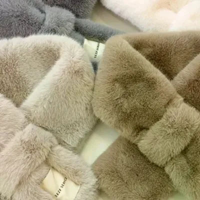 Écharpe à col en fourrure moelleuse en peluche, couverture portable pour femmes, écharpe chaude et épaisse en fourrure douce, écharpe à col croisé, automne et hiver