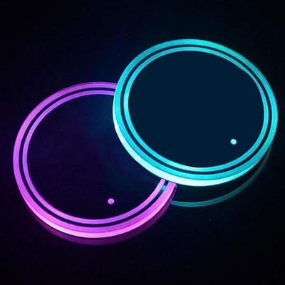 Luci a LED per portabicchieri auto, sottobicchiere impermeabile con 7 colori variabili e ricarica USB per veicoli, accessorio universale per luci d'atmosfera interne auto, compatibile con SUV, berline