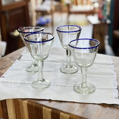 'Set of 4 Eco-Friendly Handblown Wine Glasses with Blue Rim'