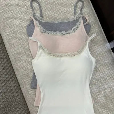Débardeur sexy avec coussinets intégrés, haut élastique en dentelle, camisole courte polyvalente pour femme