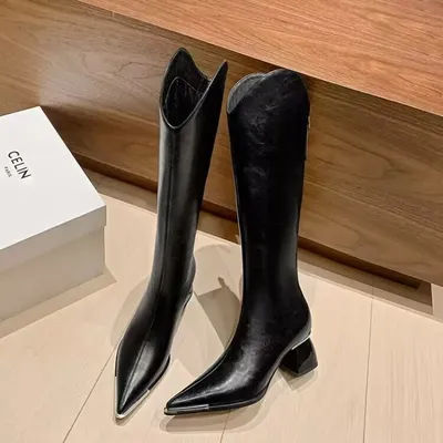 Femmes bottes tempérament Pointe cuir bottes à talons hauts mode v-port conception femmes genou-haute botte chevalier botte Botas Largas Mujer