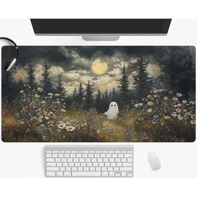 Tapis de bureau Cute Ghost in Wildflower Field, tapis de souris de jeu extra large et lisse, antidérapant