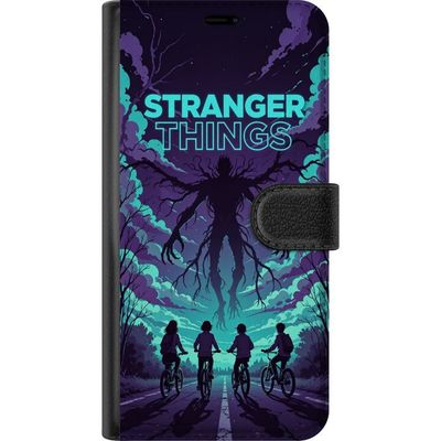 Kompatibelt Plånboksfodral till Motorola Moto G85 Stranger Things-inspirerad fantasyillustration med mörkt monster, cyklande barn och dramatisk röd h