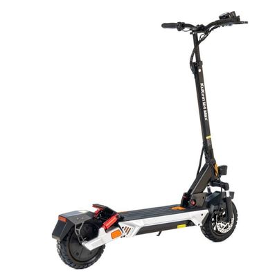 KuKirin M4 Max heldämpad elscooter: 800W motor, 48V 18.2Ah batteri, 45km/h och 64km räckvidd, 10" däck, 120kg maxbelastning