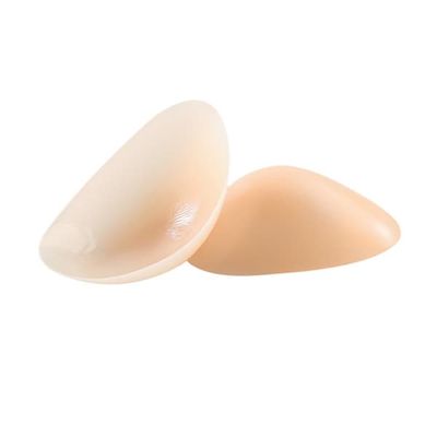 Silikon 90-graders skulderputer 90g, usynlige selvklebende, vanntette og gjenbrukbare – 2 par for skjorter, kjoler, jakker og dresser, unisex Beige
