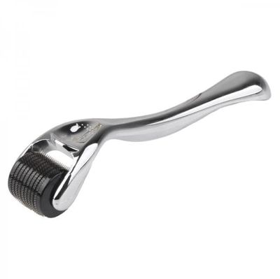 UNIQ Skin Roller Dermaroller med 540 titannåler 1,0 mm for ansiktet