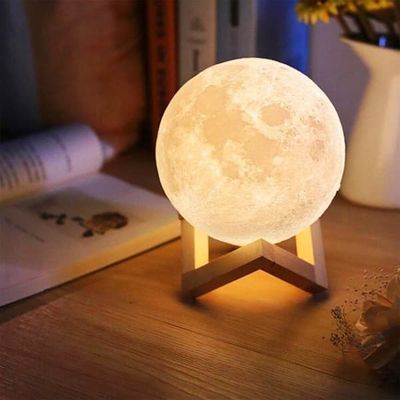 Lampe - Moon Lamp 15 cm / Nattlampe - Månelampe - Endrer farg