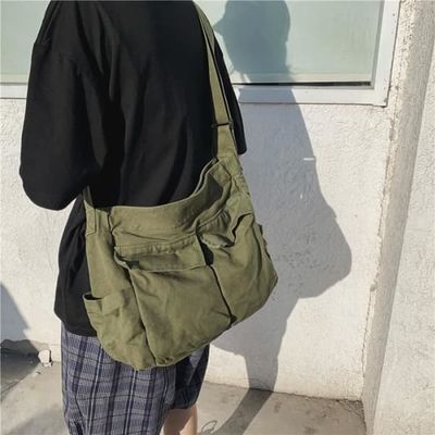Stor kanvas messenger taske, hobo skuldertaske med flere lommer, afslappet tote taske, Grøn