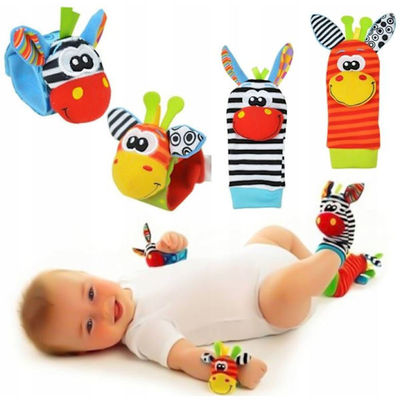 2x sokker og 2x pandebånd med rangle til babyer, sensorisk 3D, blød