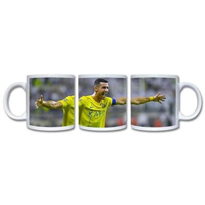 Muki: Cristiano Ronaldo 2023 Al-Nassr, posliinimuki eloisalla ja uniikilla kuviolla, täydellinen sekä kahvin että teen ystäville