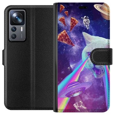 Kompatibelt Lommeboketui til Xiaomi 12T Pro Fantasimotiv med katt i verdensrommet, astronaut og planeter i et fargerikt sci-fi-miljø