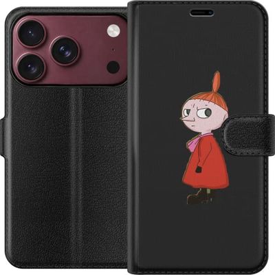Kompatibelt Lommeboketui til Apple iPhone 18 Pro Lille My i rød kjole på svart bakgrunn med minimalistisk illustrasjon