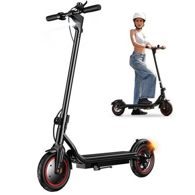 Elscootern iScooter W5 350W för vuxna har ett 36V 7,8Ah-batteri, en räckvidd på 34 km, en topphastighet på 30 km/h och 8,5-tums pneumatiska däck.