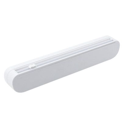 Dispenser og kutter for plastfolie