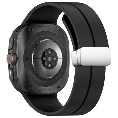 Samsung Galaxy Watch Ultra 47mm silikone smartwatch armbånd håndledsrem med sølv magnetisk foldespænde - Sort
