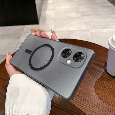 OnePlus Nord CE 3 Lite 5G Nord N30 5G magneettikotelolle, joka on yhteensopiva MagSafe Frosted PC Phone Cov:n kanssa Monivärinen Transparent Black