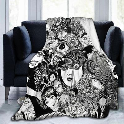 Junji Ito kollaasi erittäin pehmeä mikrofleecehuopa Mukava ja lämmin kaikkina vuodenaikoina sohvasohvalle 50x40in 125x100cm