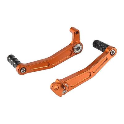 1 pari CNC-aihion jalkajarrupolkimen vaihdevipua KTM Duke RC 125 200 390 2011-2016 -mallille Oranssi musta