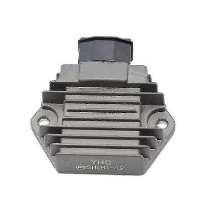 12 V jännitteensäätimen tasasuuntaaja Honda-moottoripyörille (Cbr900, Cbr600, Cb400 jne.) Vain säädin