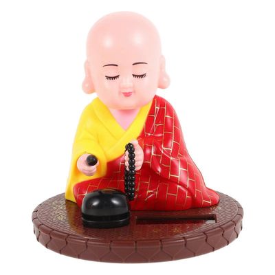 Aurinkoenergialla toimiva tärinäpää Buddha-munkki hauska auton kojelaudan koristelu Bobblehead-lelu auton kojelautaan kodin ja toimiston sisustukse...